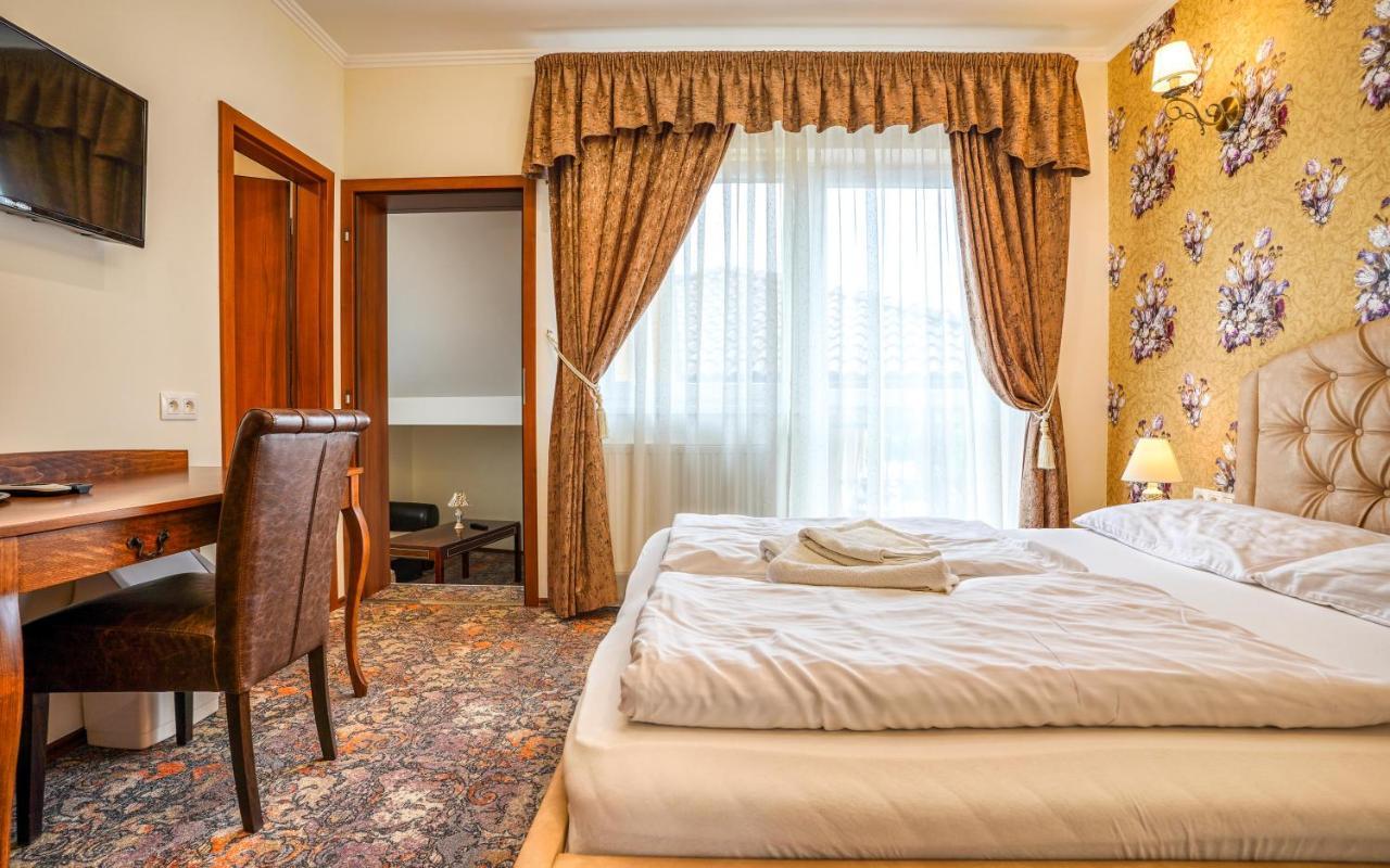 Izba Deluxe s manželskou posteľou